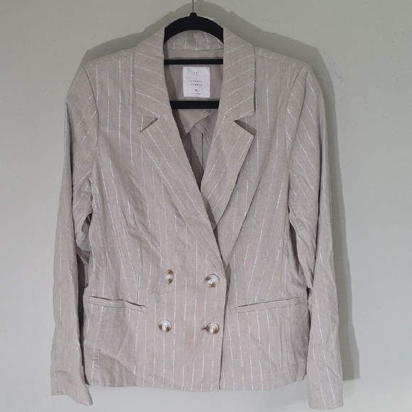 LC Lauren Conrad Silver and Cream Blazer with Tailored Silhouette - Picture 1 of 6
